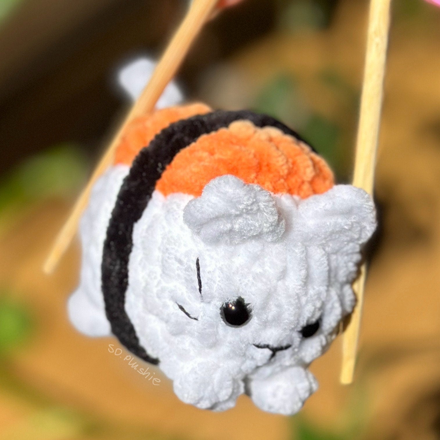 Mini sushi cat