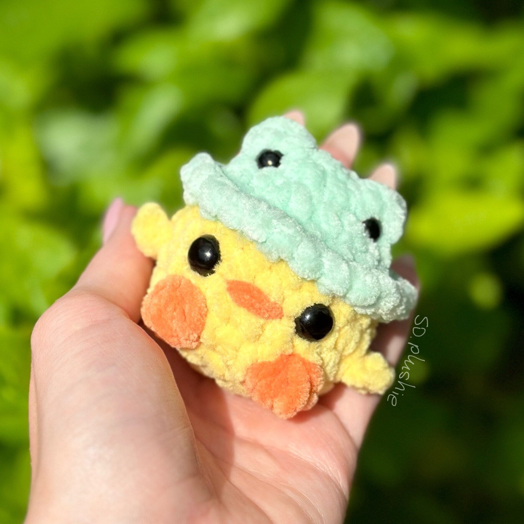 Mini Duck in Frog Hat