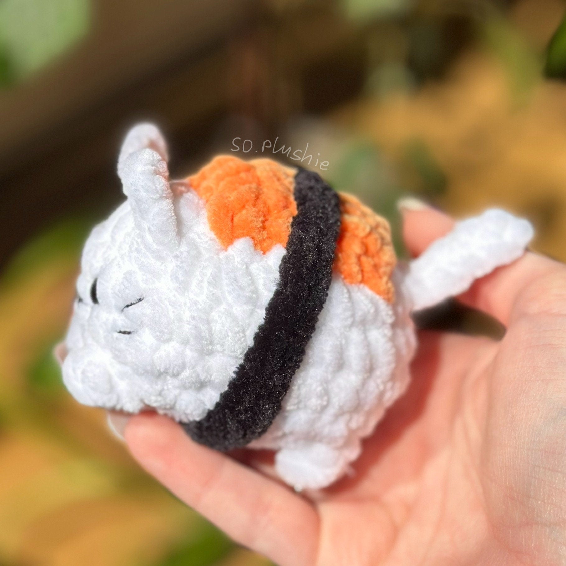 Mini sushi cat