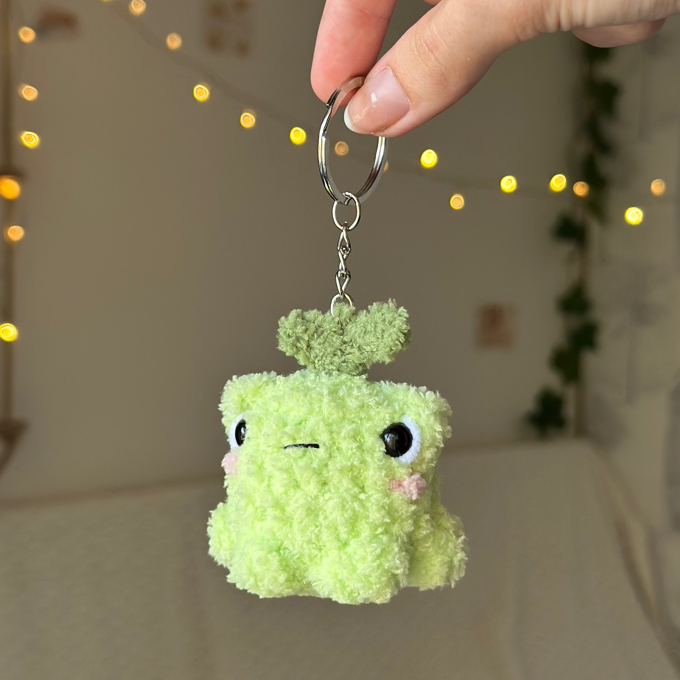 Mini Frog with Leaf