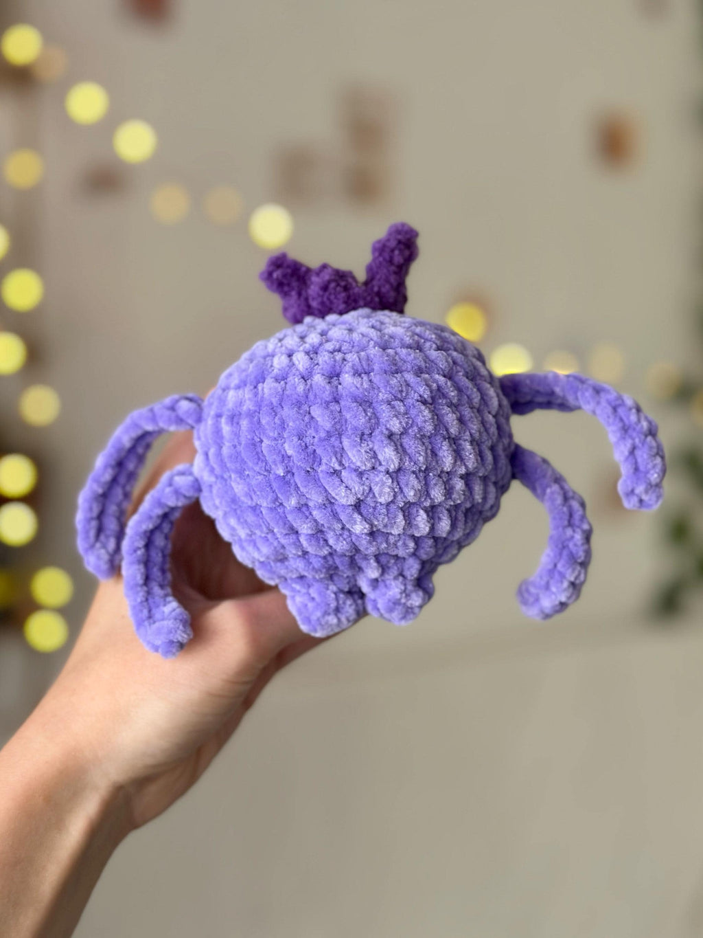 One-eyed purple alien